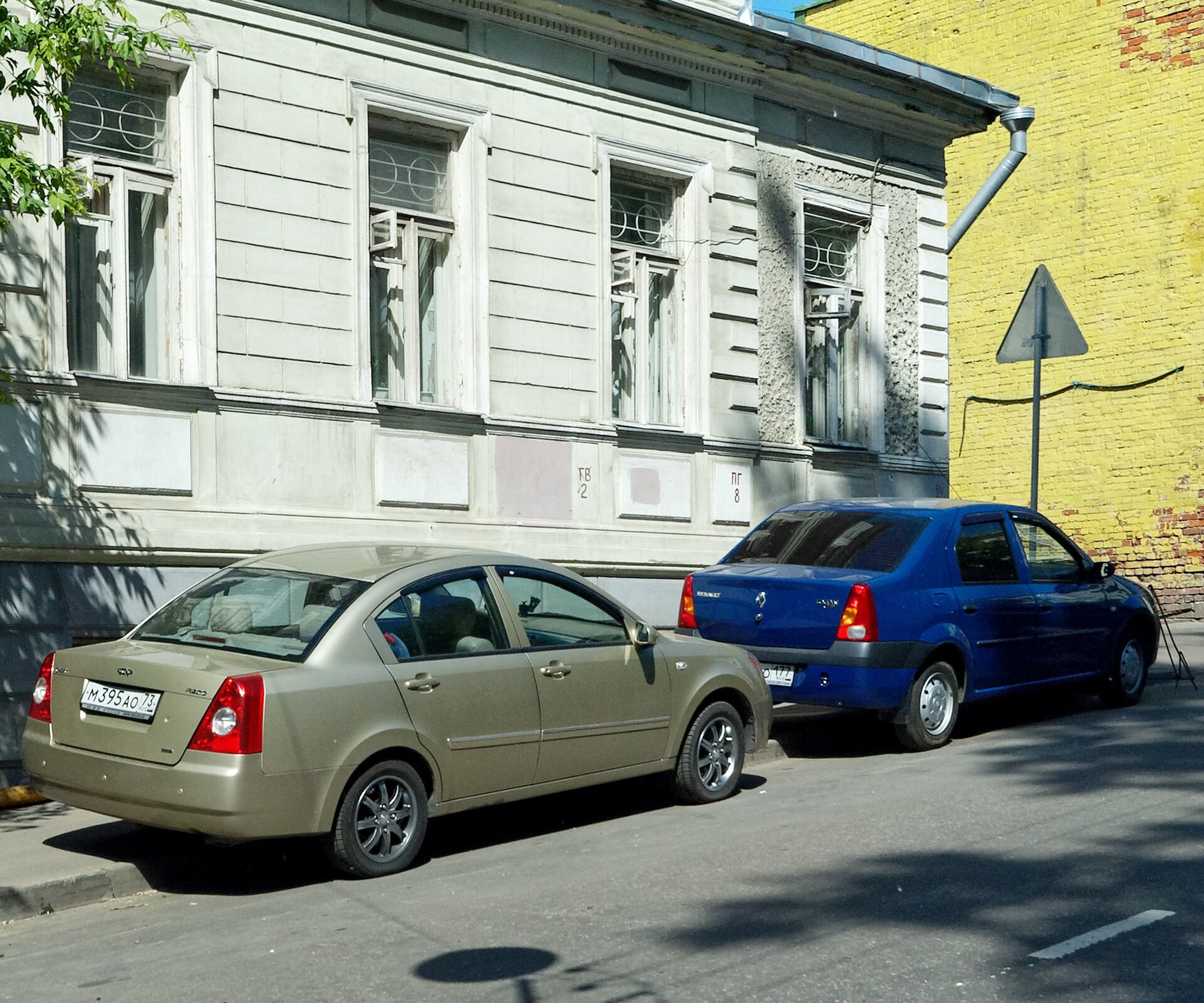 ​Российский офис Renault запустил кампанию #неубивамый для продвижения седана Logan